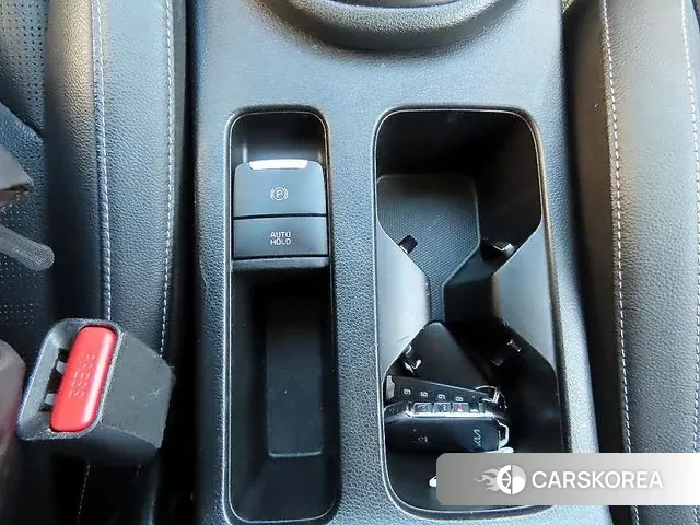 Kia The New K3 2nd generation 2021 Белый из Кореи, фото 4