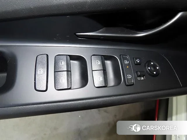 Hyundai The New Avante (CN7) 2023 Белый из Кореи, фото 4