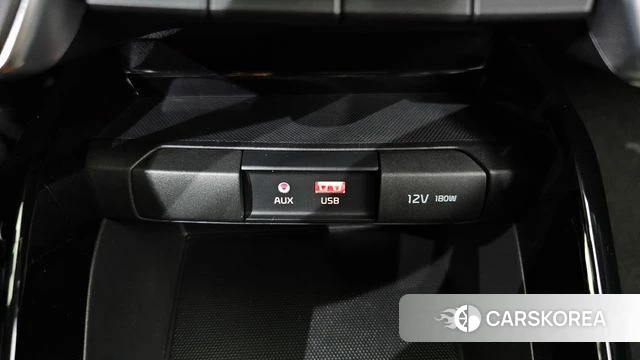 Kia Stonic 2020 Синий нефрит из Кореи, фото 4