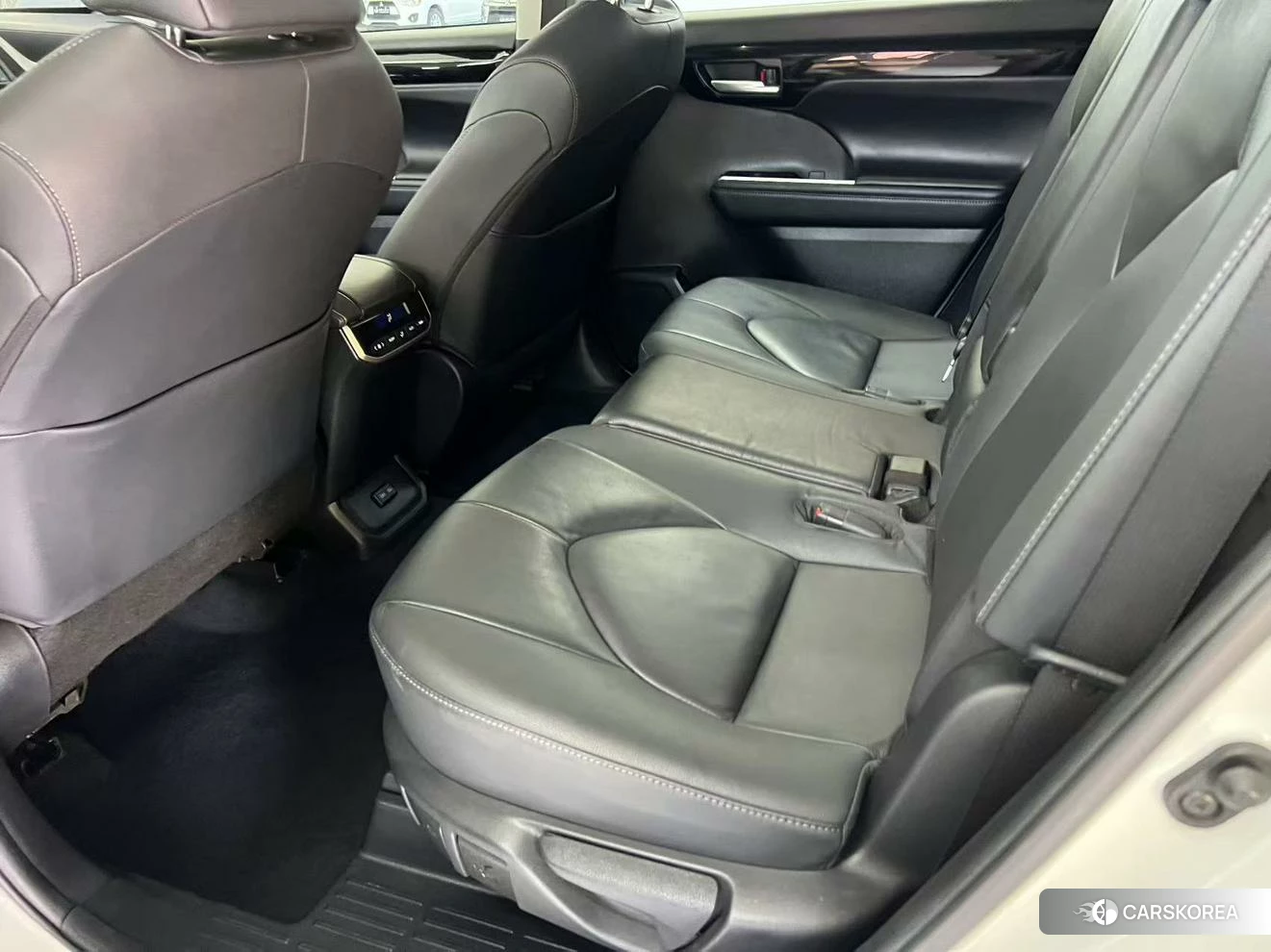 Toyota Highlander 2022 Белый из Китая, фото 4