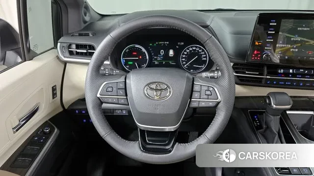 Toyota Sienna 4th Generation 2023 Белый из Кореи, фото 4