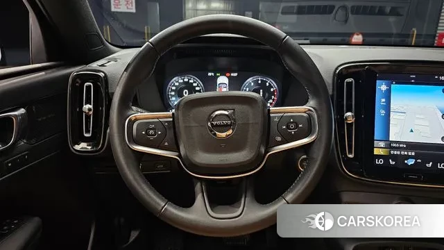 Volvo XC40 2020 Светло-серебряный цвет из Кореи, фото 4