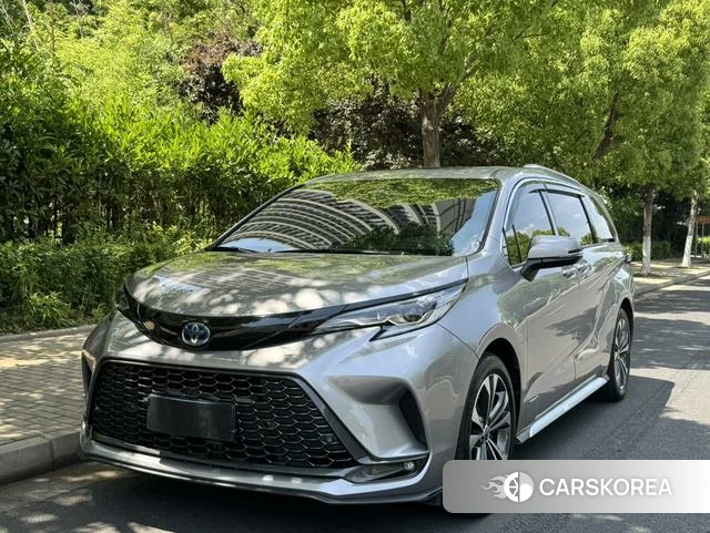 Toyota Grevia 2023 Серебристо-серый из Китая, фото 4