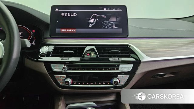 BMW 5 Series (G30) 2020 Белый из Кореи, фото 4