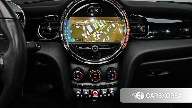 Mini Cooper Convertible 2024 Песочный из Кореи, фото 4