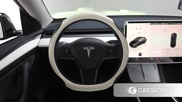 Tesla Model Y 2024 Черный из Кореи, фото 4