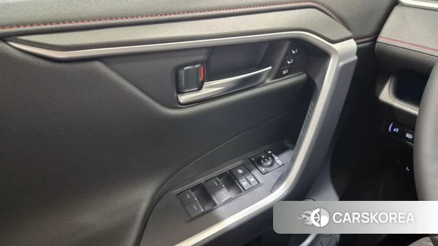 Toyota RAV4 5th Generation 2025 Серый из Кореи, фото 4
