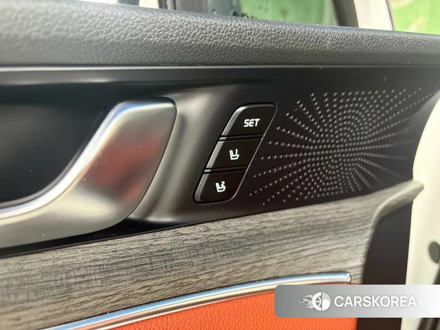 Kia The New K5 Hybrid 3rd generation 2025 Белый из Кореи, фото 4