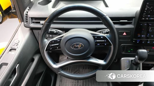 Hyundai Staria 2023 Желтый из Кореи, фото 4