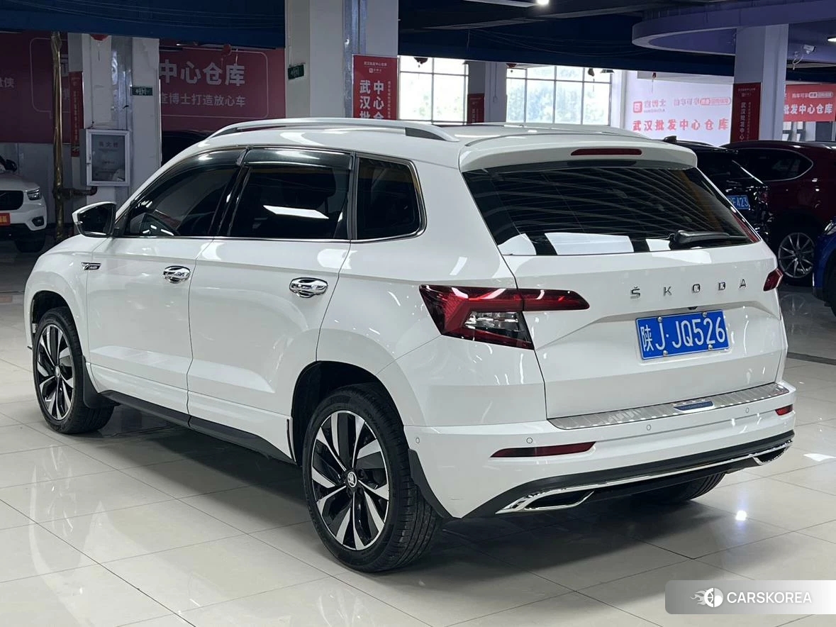 Skoda Krok 2022 Белый из Китая, фото 4