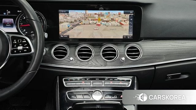 Mercedes-Benz E-Class W213 2019 Белый из Кореи, фото 4