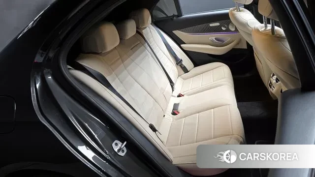 Mercedes-Benz E-Class W213 2022 Серый из Кореи, фото 4