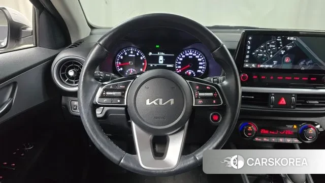 Kia The New K3 2nd generation 2021 Белый из Кореи, фото 4