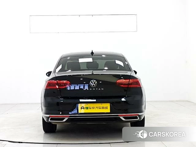 Volkswagen Magotan 2023 Черный из Китая, фото 4