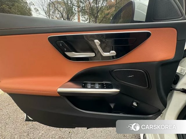 Mercedes-Benz Class C 2024 Белый из Китая, фото 4
