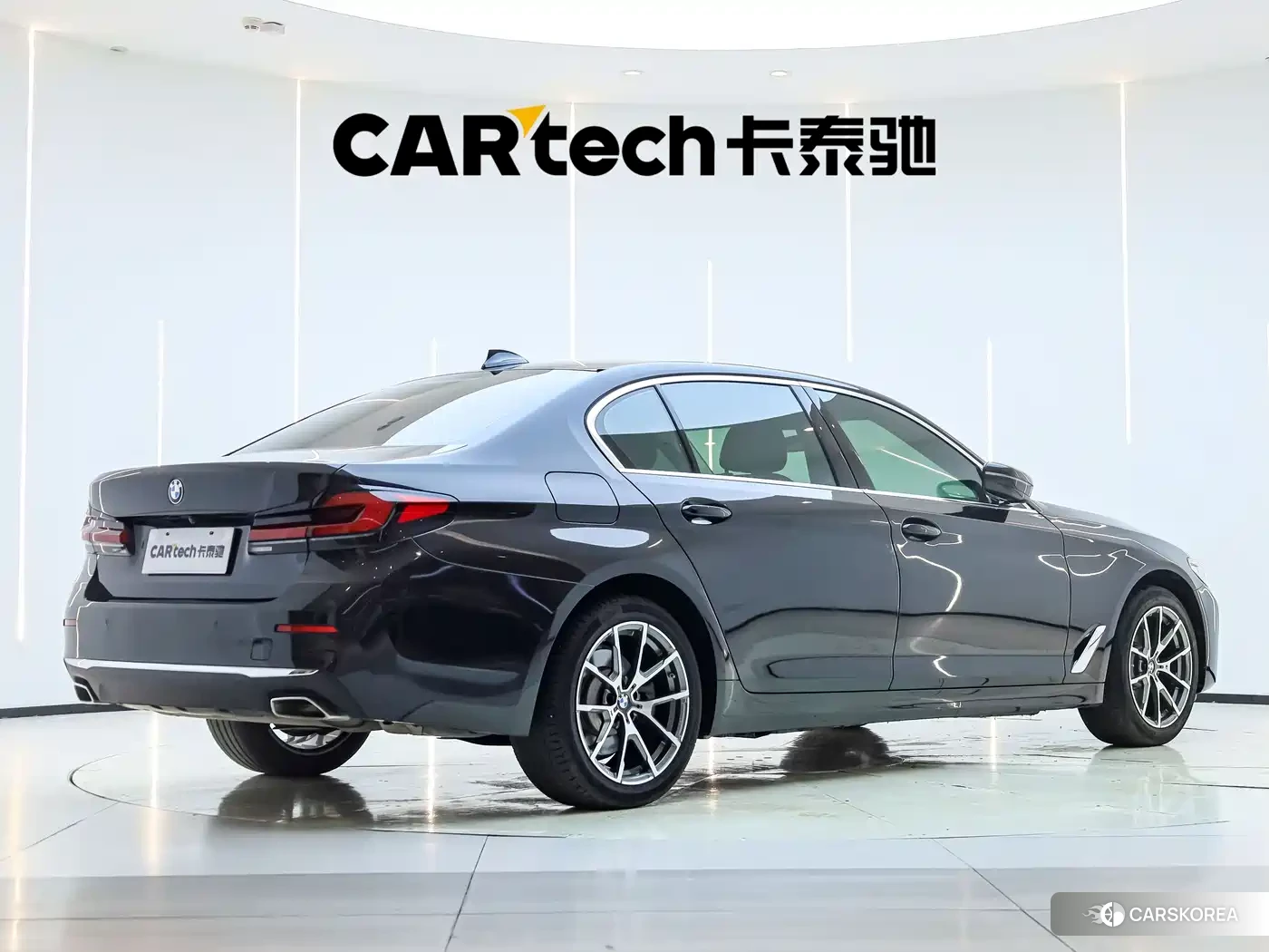 BMW 5 series 2022 Черный из Китая, фото 4