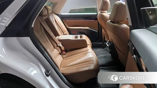 Hyundai Grandeur Hybrid (GN7) 2023 Белый из Кореи, фото 4