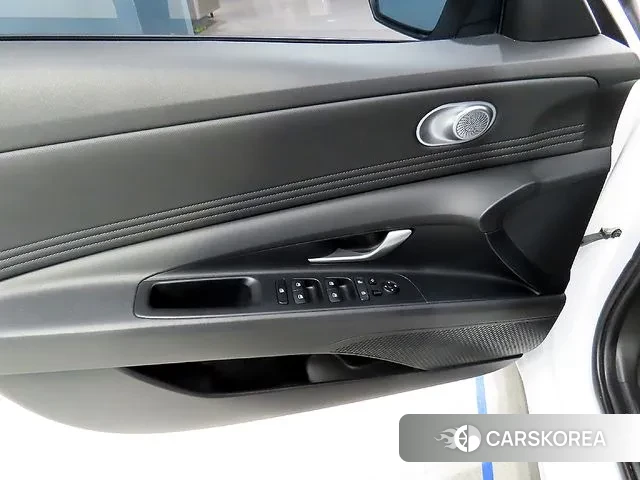 Hyundai Avante Hybrid (CN7) 2021 Белый из Кореи, фото 4