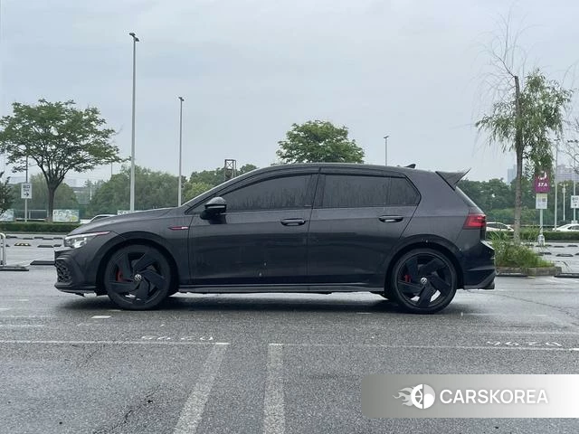 Volkswagen Golf GTI 2021 Черный из Китая, фото 4