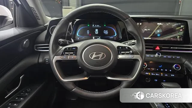 Hyundai The New Avante (CN7) 2024 Белый из Кореи, фото 4