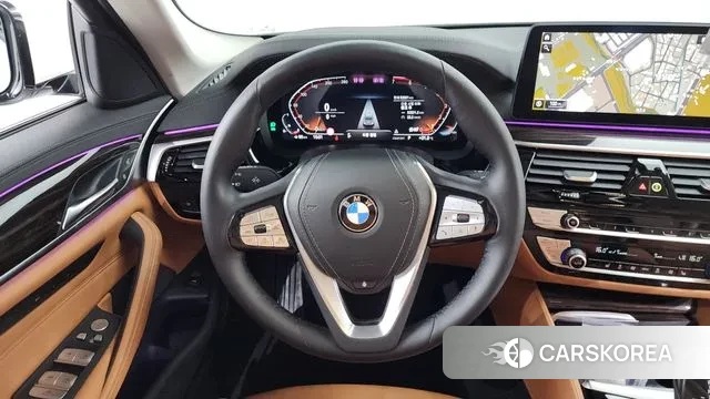 BMW 5 Series (G30) 2021 Белый из Кореи, фото 4