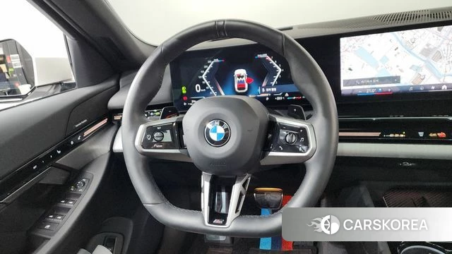 BMW 5 Series (G60) 2024 Белый из Кореи, фото 4