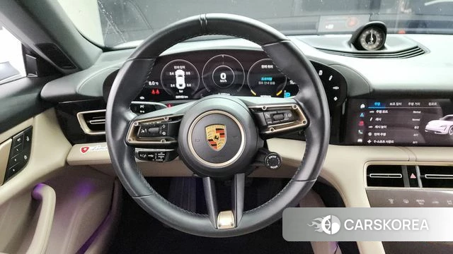 Porsche Taycan 2022 Жемчужный цвет из Кореи, фото 4