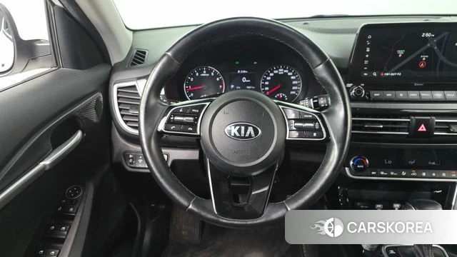 Kia Seltos 2021 Белый из Кореи, фото 4