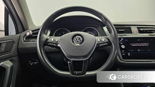 Volkswagen Tiguan second Generation 2020 Белый из Кореи, фото 4