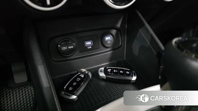 Hyundai Venue 2020 Белый из Кореи, фото 4