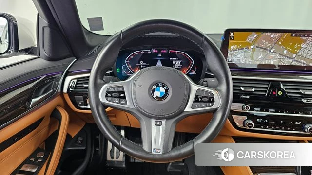 BMW 5 Series (G30) 2021 Белый из Кореи, фото 4