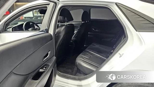 Hyundai Avante Hybrid (CN7) 2022 Белый из Кореи, фото 4