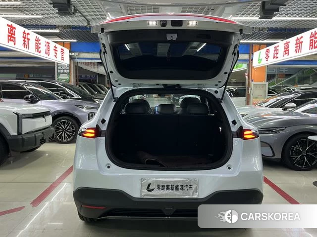 Dark blue car Dark blue S05 2025 Белый из Китая, фото 4