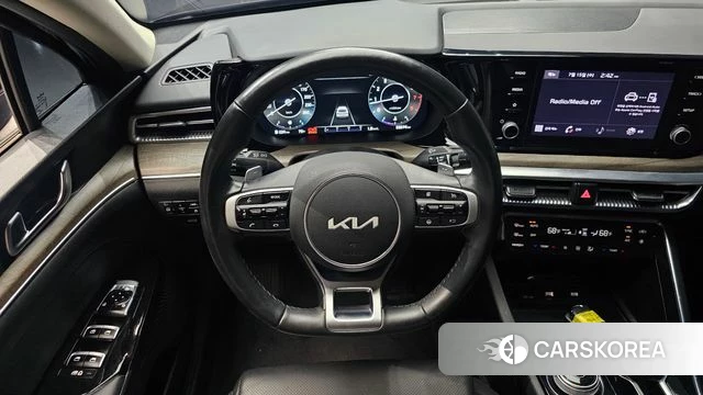 Kia K5 3rd generation 2022 Черный из Кореи, фото 4
