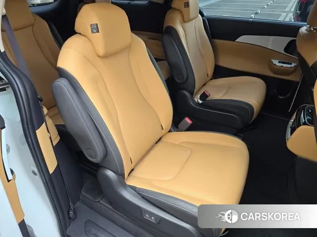 Kia Carnival 4th generation 2023 Белый из Кореи, фото 4