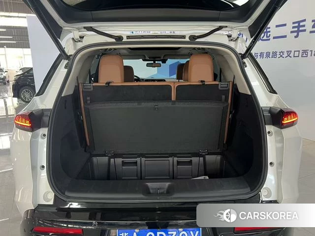 Nissan Exploring the land 2024 Белый из Китая, фото 4