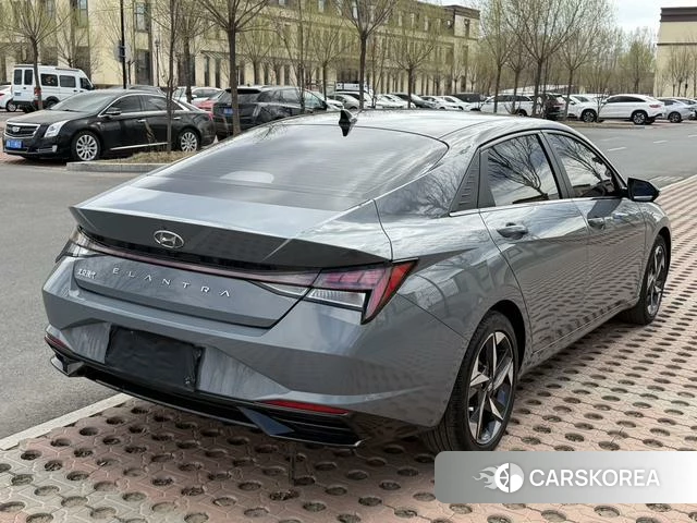 Hyundai Elantra 2022 Темно-серый из Китая, фото 4
