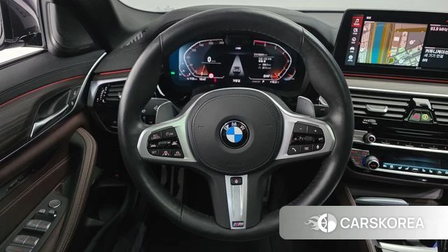 BMW 5 Series (G30) 2020 Черный из Кореи, фото 4