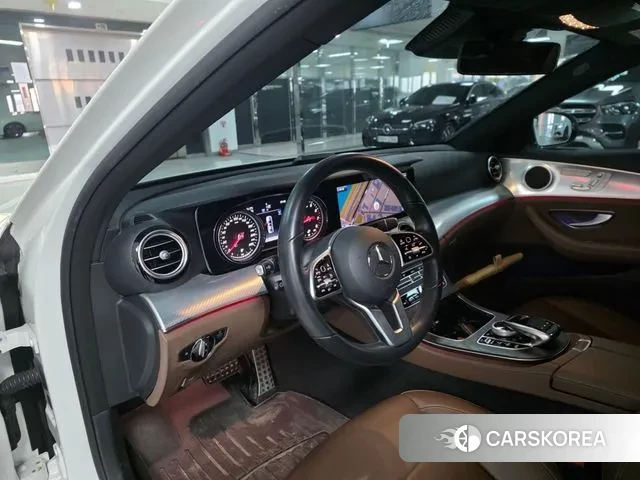 Mercedes-Benz E-Class W213 2020 Белый из Кореи, фото 4