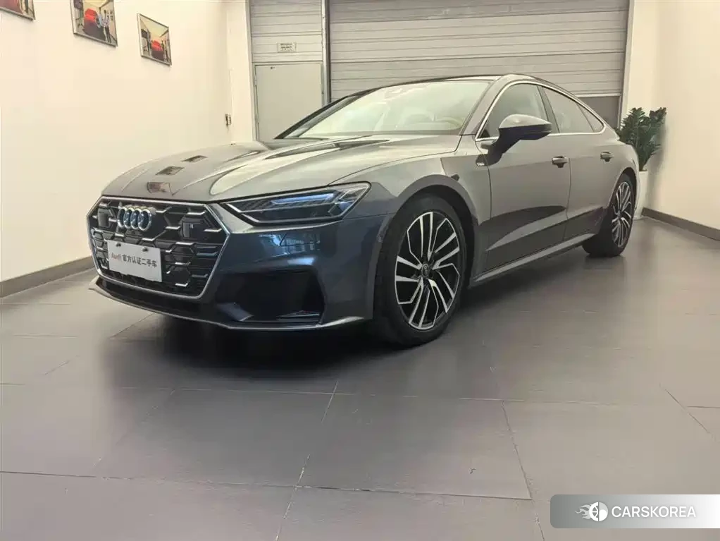 Audi A7 2025 Silver/gray из Китая, фото 4