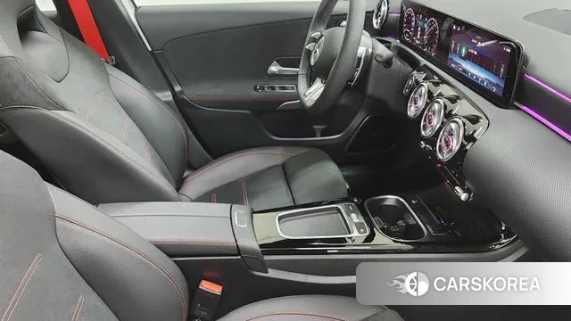 Mercedes-Benz A-Class W177 2025 Белый из Кореи, фото 4