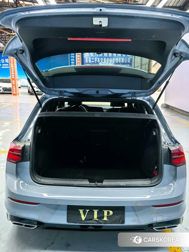 Volkswagen Golf 2022 Темно-серый из Китая, фото 4