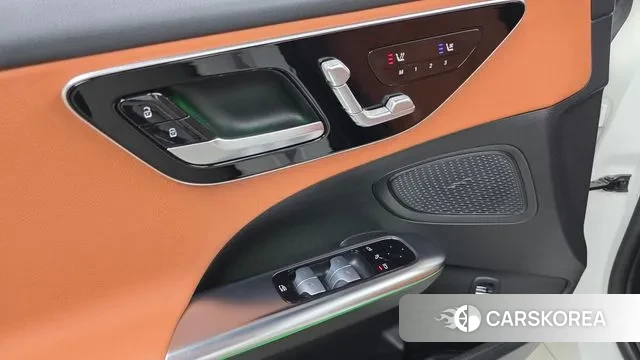 Mercedes-Benz C-Class W206 2022 Белый из Кореи, фото 4