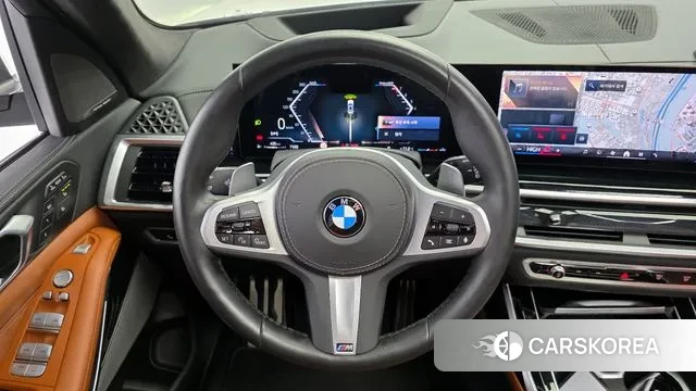 BMW X7 (G07) 2023 Белый из Кореи, фото 4