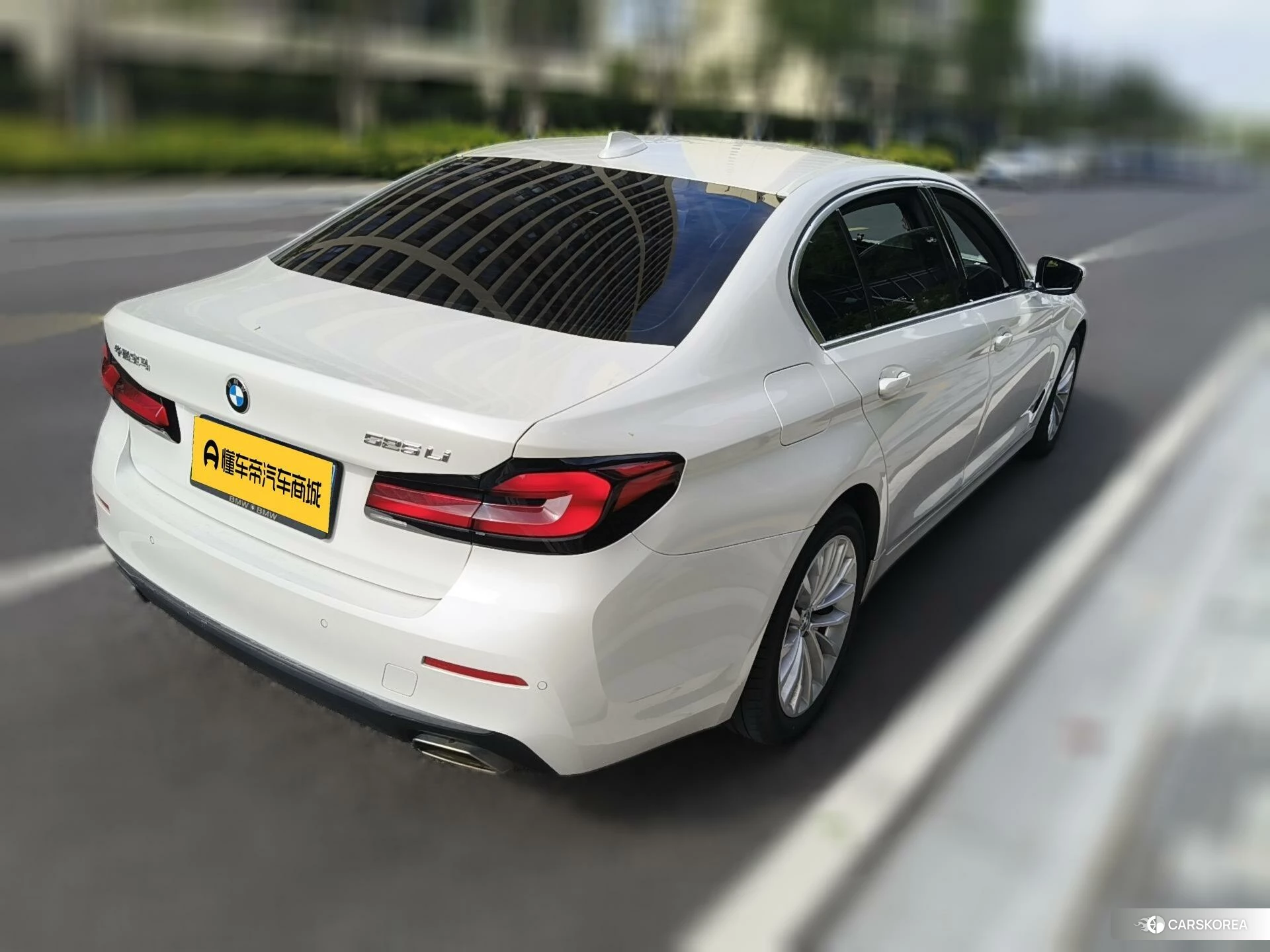 BMW 5 series 2021 Белый из Китая, фото 4