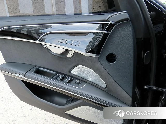 Audi A8 (D5) 2021 Черный из Кореи, фото 4