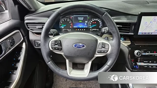 Ford Explorer 6th Generation 2021 Белый из Кореи, фото 4