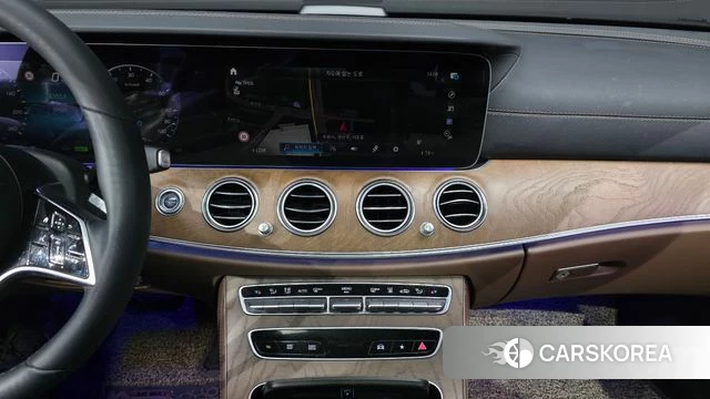 Mercedes-Benz E-Class W213 2022 Белый из Кореи, фото 4