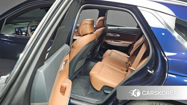 Genesis GV70 2024 Синий из Кореи, фото 4