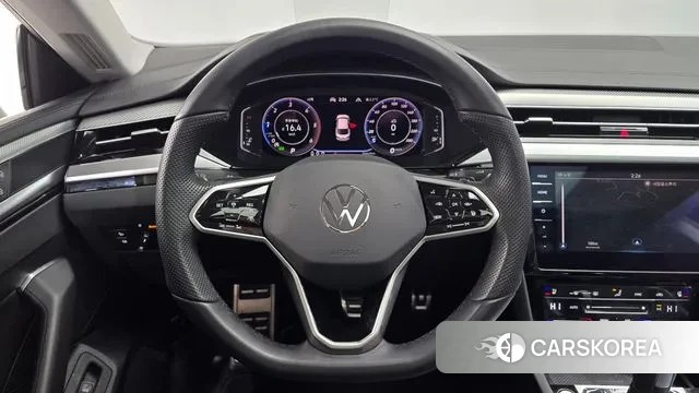 Volkswagen Arteon 2022 Серебристо-серый из Кореи, фото 4